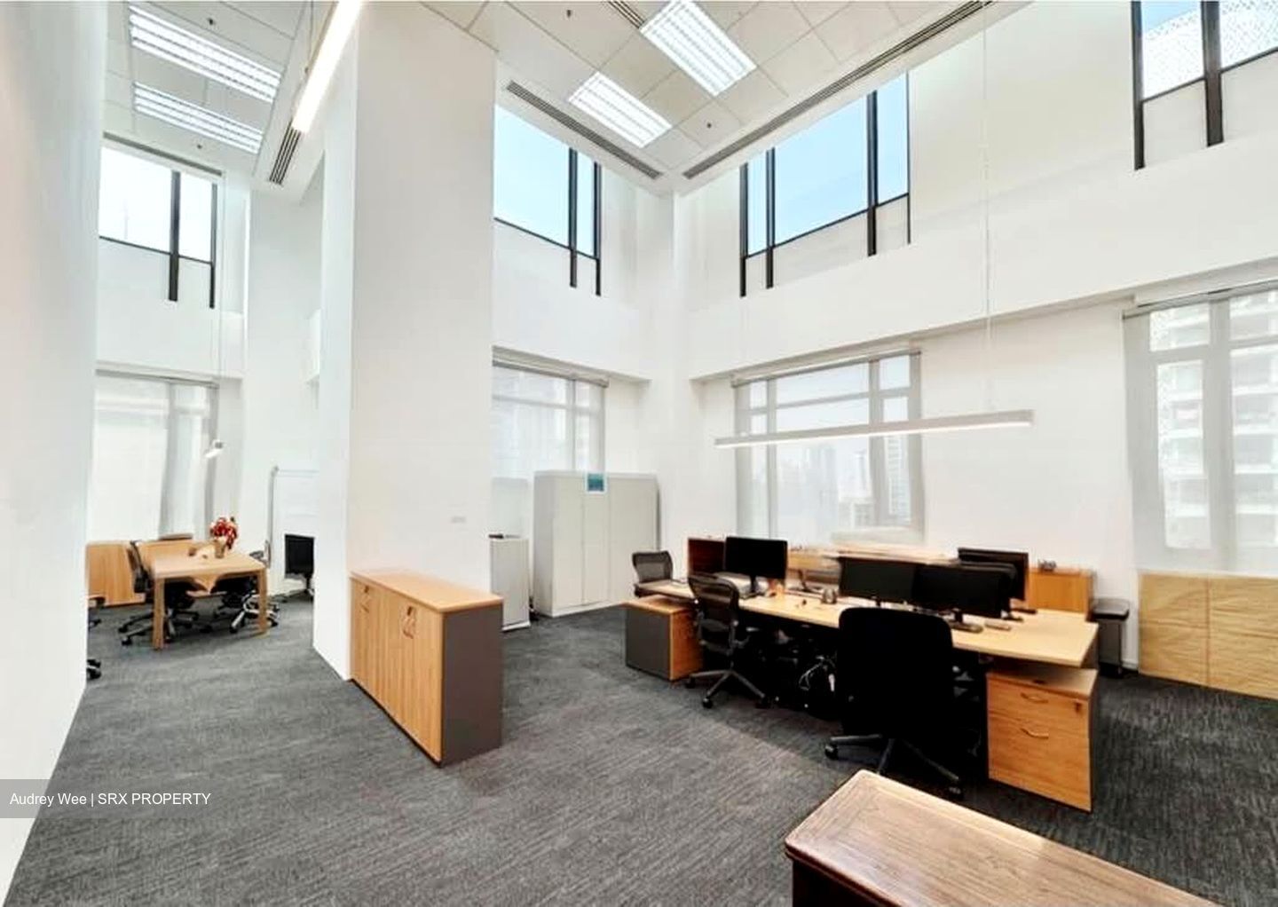 Great World City (D9), Office #547602781